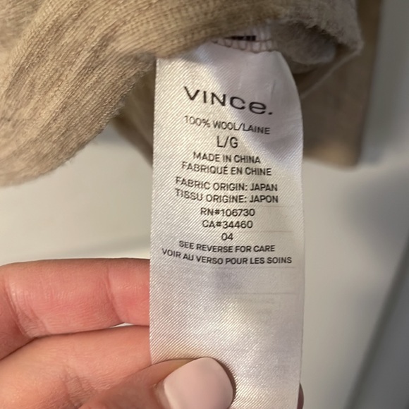 100% WOOL Vince Turtleneck - Picture 7 of 8